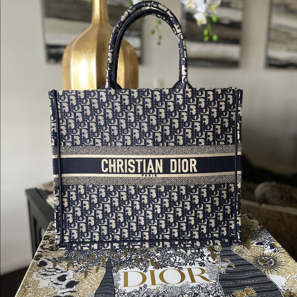DIOR Large book tote